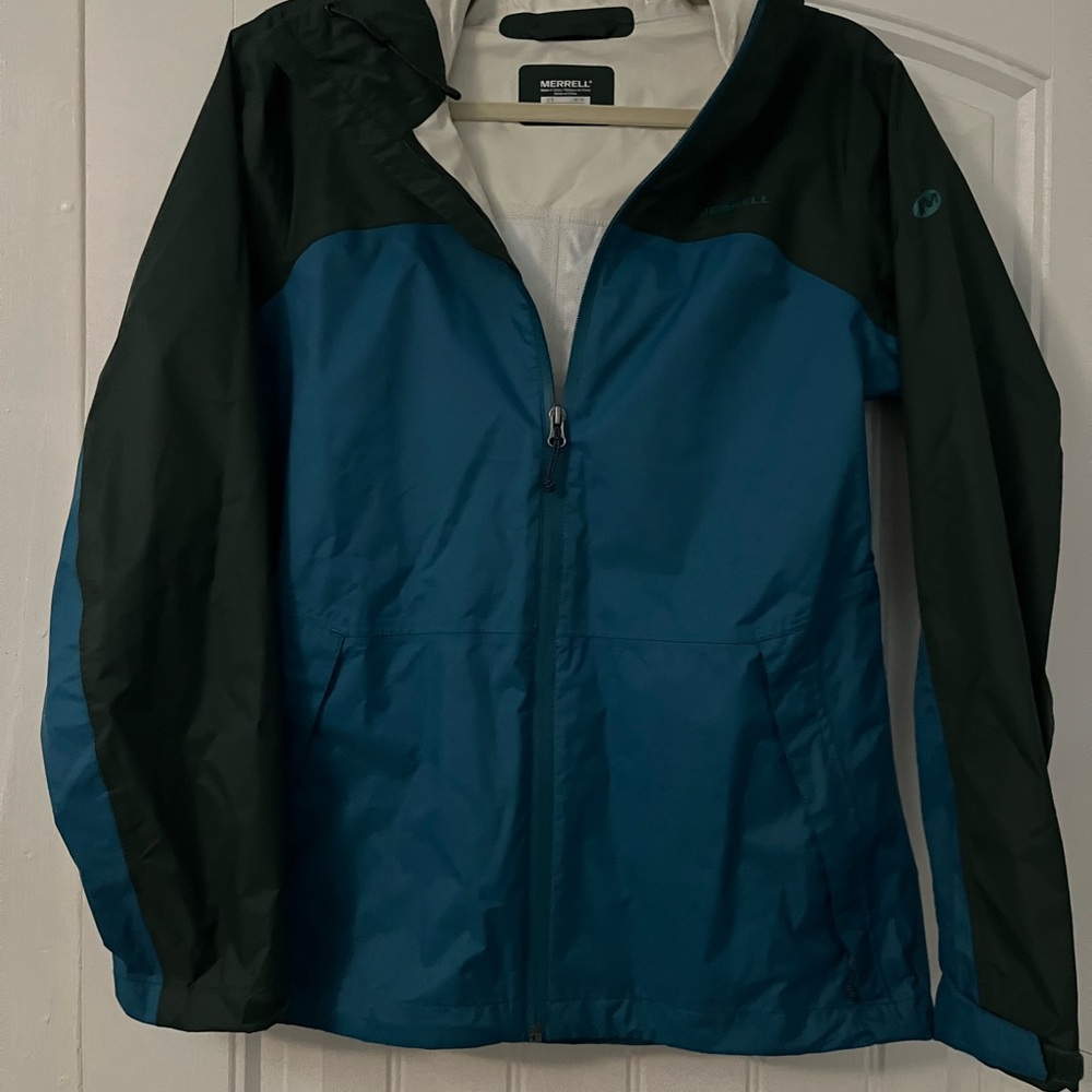 Women’s Merrell Raincoat
